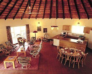 Hotel Dikhololo à Brits Extérieur photo